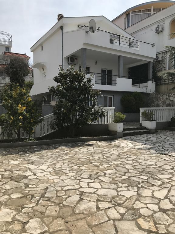 Villa Diana Utjeha Εξωτερικό φωτογραφία